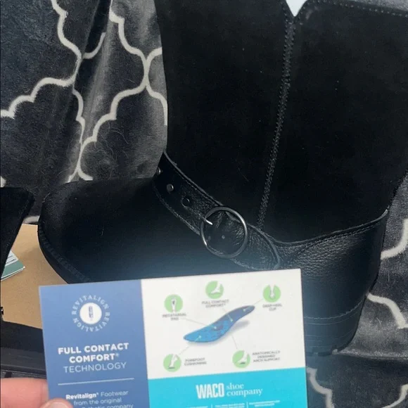 Revitalign Women's Black Ankle Booties - Picture 10 of 15